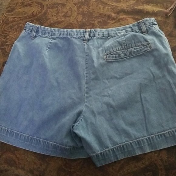 Cherokee 100% Cotton Blue Denim Mom Jeans  Shorts 18 - Picture 1 of 3